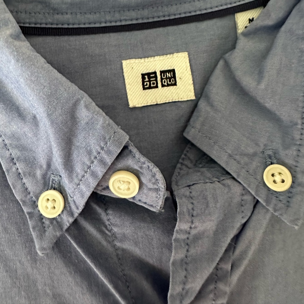 Uni Q Lo Blue button shirt, medium - Picture 2 of 3